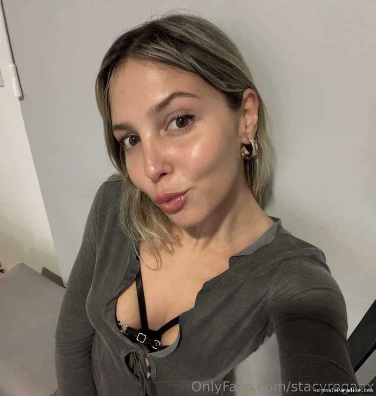 Stacy Regan — Stacy Regan — 33 fotos — OnlyFans Photos
