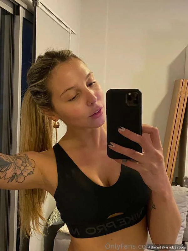 Stacy Regan — Stacy Regan — 33 fotos — OnlyFans Photos