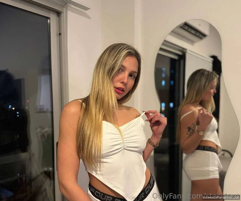 Stacy Regan — Stacy Regan — 33 fotos — OnlyFans Photos