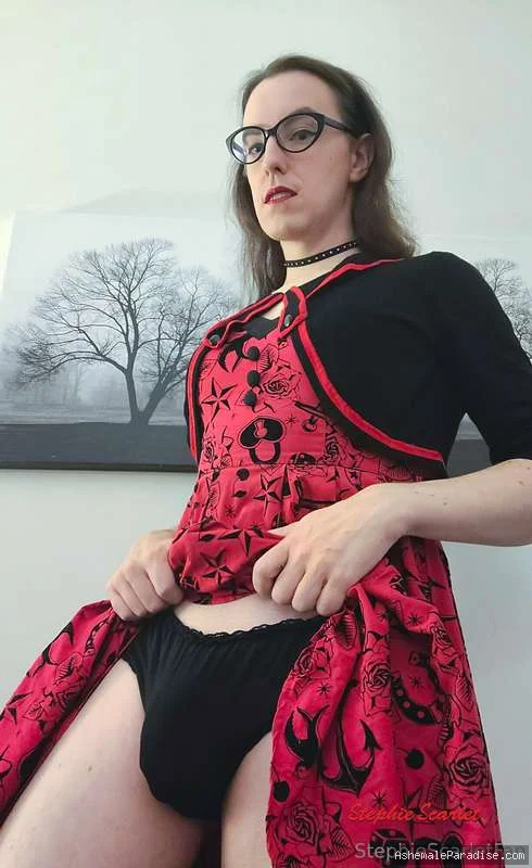 Stephie Scarlet — Stephie Scarlet — 34 fotos — OnlyFans Photos