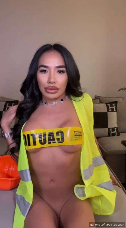 Supreme North — Supreme North — 35 fotos — OnlyFans Photos