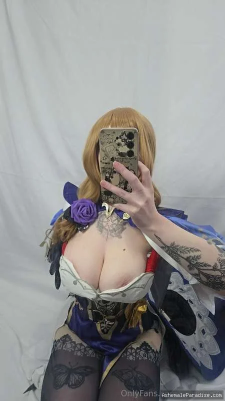 Sylvie de Sade — Sylvie de Sade — 33 fotos — OnlyFans Photos
