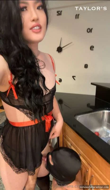 Taylor Smallz — Taylor Smallz — 83 fotos
