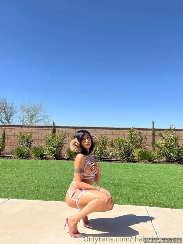 Thai Princess — Thai Princess — 34 fotos — OnlyFans Photos