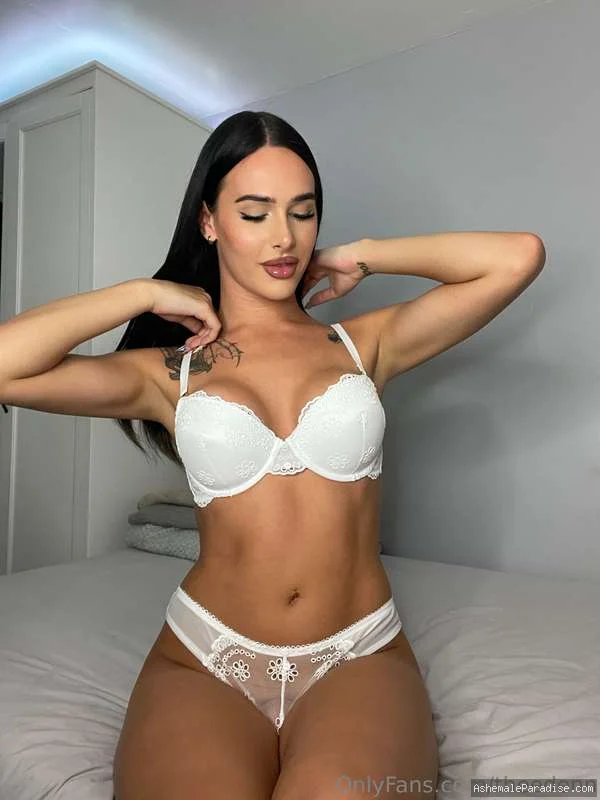 Eden — Eden — 50 fotos — OnlyFans Photos