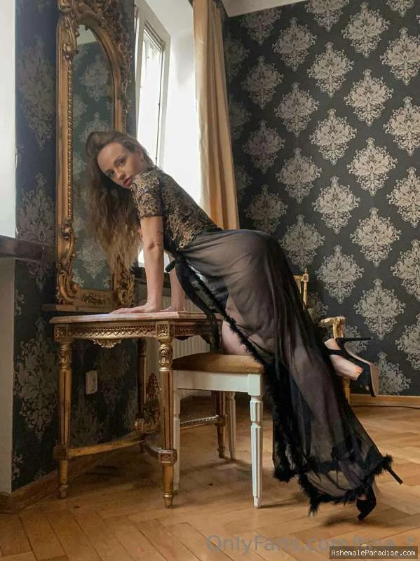 Tina Trans — Tina Trans — 32 fotos — OnlyFans Photos