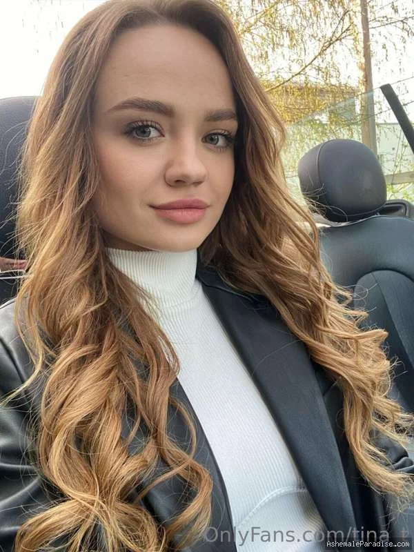 Tina Trans — Tina Trans — 32 fotos — OnlyFans Photos