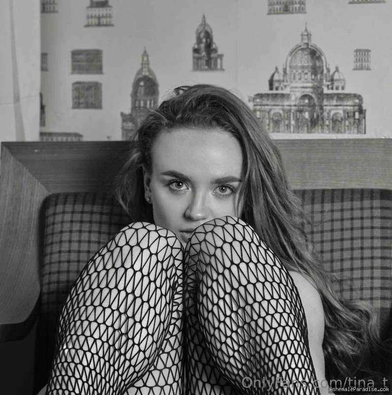 Tina Trans — Tina Trans — 32 fotos — OnlyFans Photos