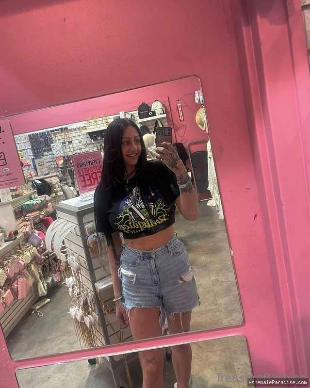 Treasure Barbie — Treasure Barbie — 33 fotos — OnlyFans Photos