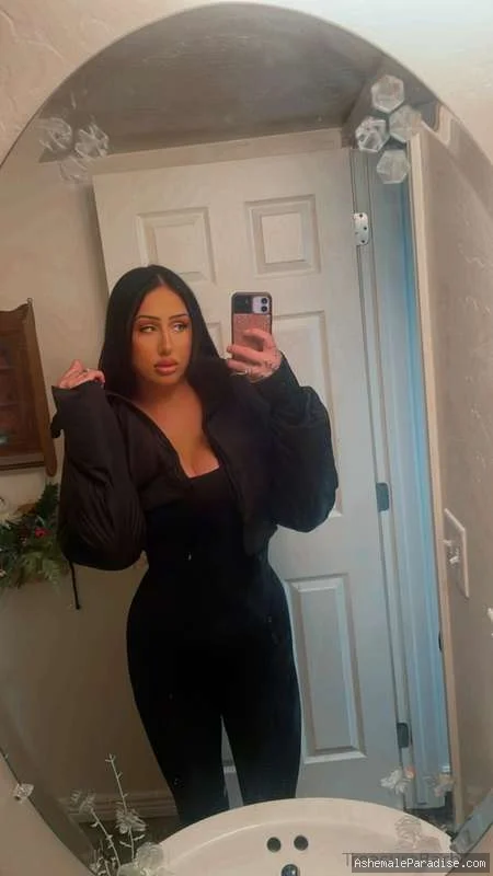 Treasure Barbie — Treasure Barbie — 33 fotos — OnlyFans Photos