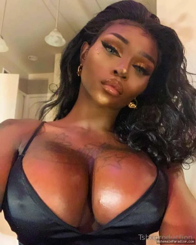 Ts Bronx — Ts Bronx — 28 fotos — OnlyFans Photos