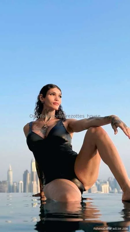 Tsdanisantos1 — Tsdanisantos1 — 32 fotos — OnlyFans Photos