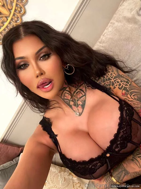 Valentina Rose — Valentina Rose — 33 fotos — OnlyFans Photos