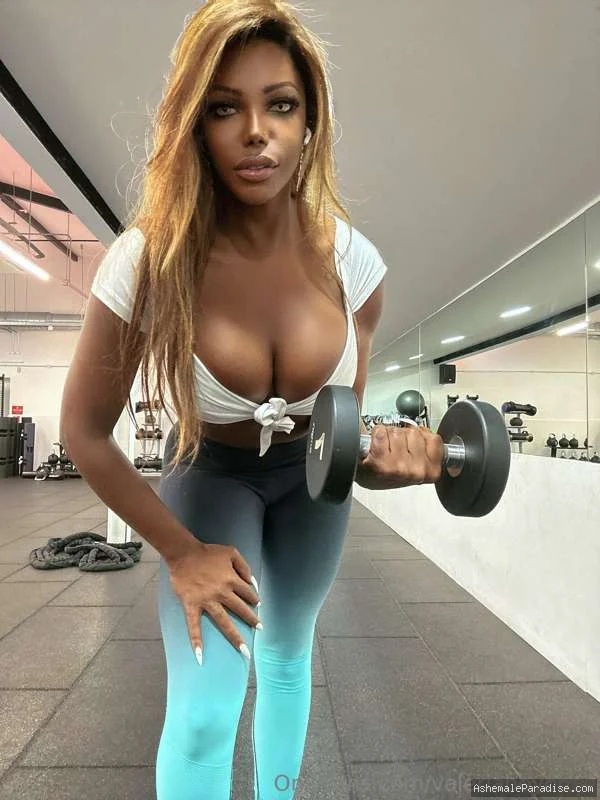 Valeria Beyonce — Valeria Beyonce — 45 fotos