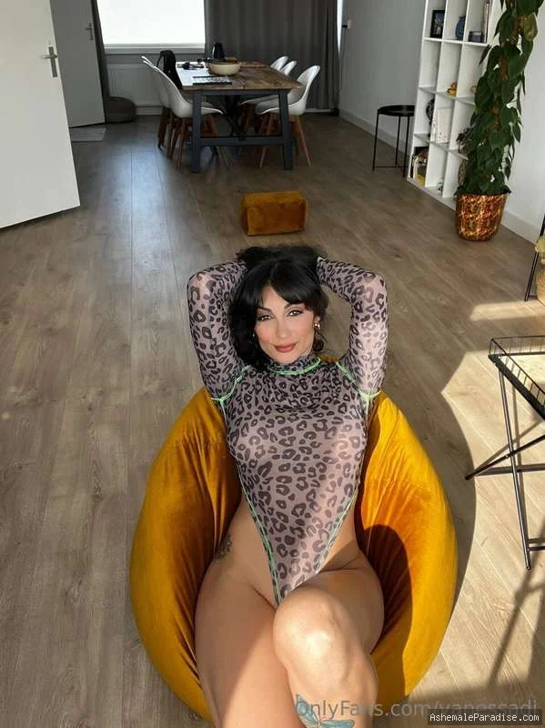 Vanessa Dior — Vanessa Dior — 34 fotos — OnlyFans Photos