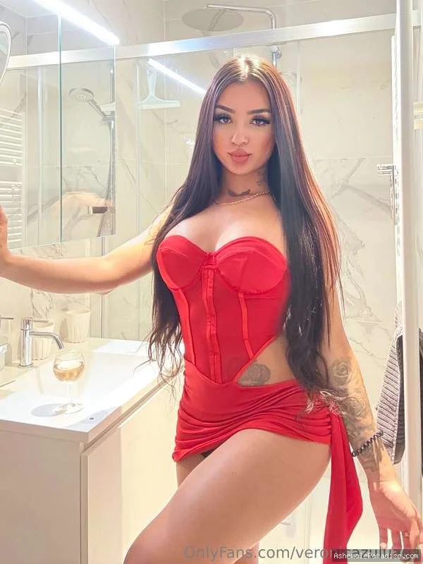 Veronica Zuluaga — Veronica Zuluaga — 35 fotos — OnlyFans Photos