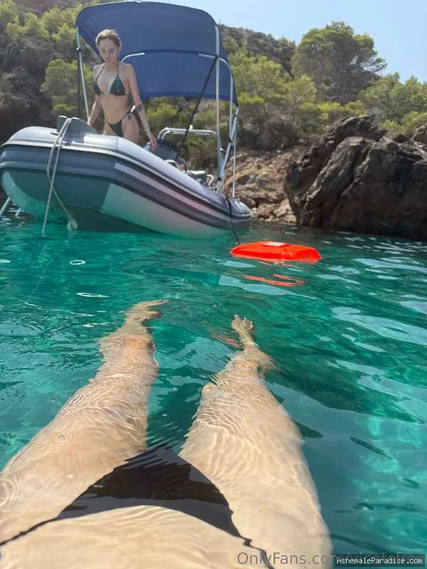Victoria Gar — Victoria Gar — 33 fotos — OnlyFans Photos