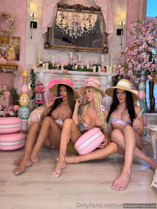 Victoria Grant — Victoria Grant — 91 fotos