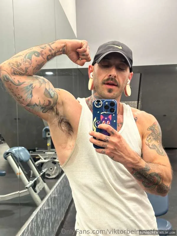 Viktor Belmont — Viktor Belmont — 33 fotos — OnlyFans Photos