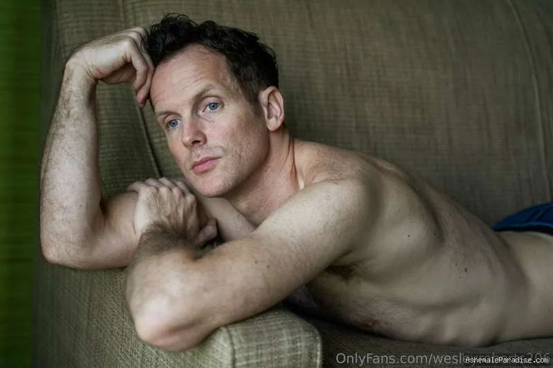 Wesley — Wesley — 35 fotos — OnlyFans Photos
